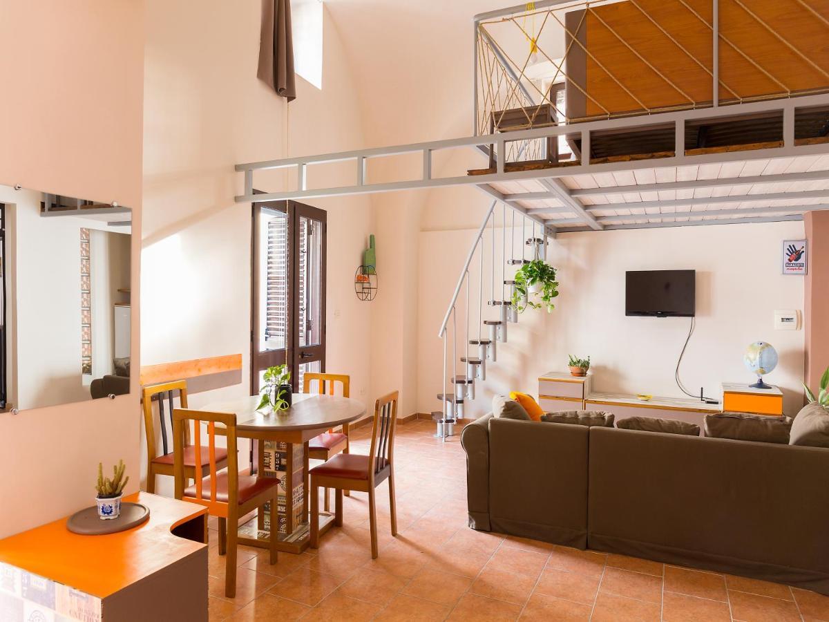 Santa Maria a Vico Al Vicolo Stretto Bed & Breakfast エクステリア 写真
